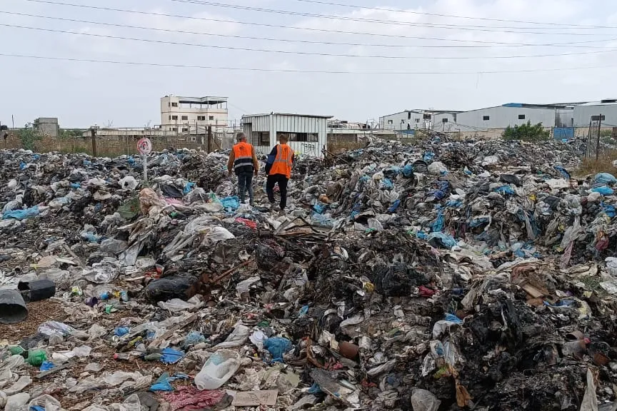 طوق نجاة لبيت حانون